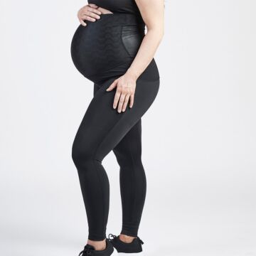 Pregnancy leggings over the bump 1